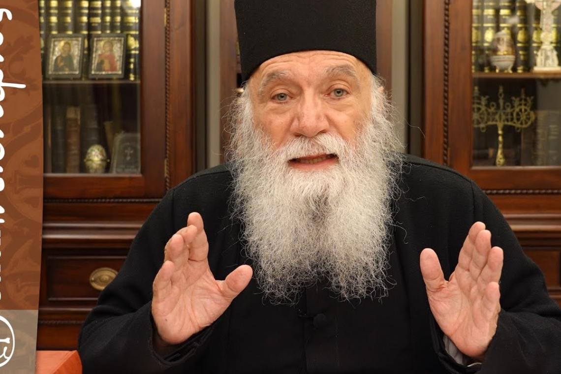 Το YouTube κανάλι 'Geron Nektarios' φτάνει τις 250,000 συνδρομές